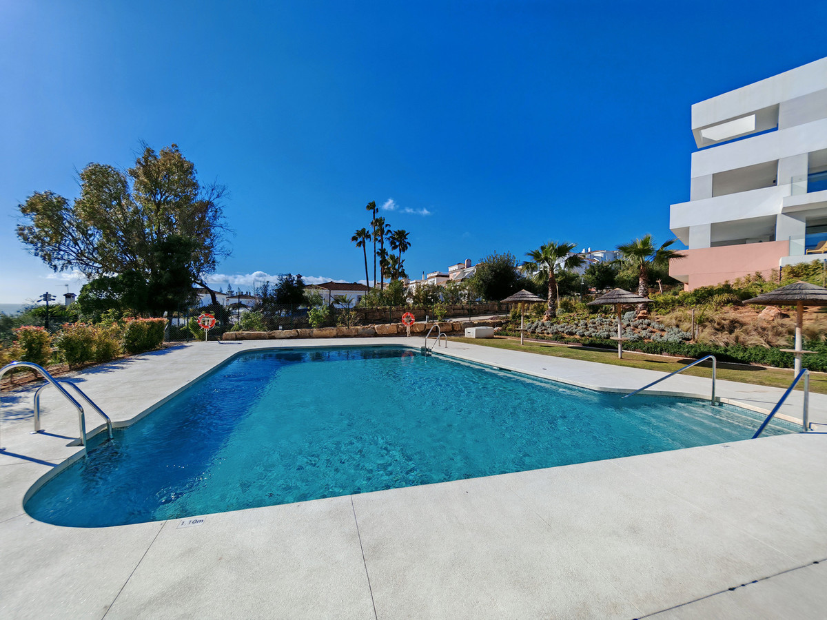 Se vende Apartamento Planta Media de 2 dormitorios en Costa Del Sol, Málaga, España