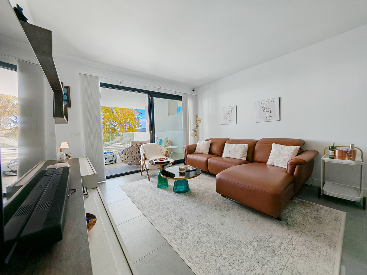Se vende Apartamento Planta Media de 2 dormitorios en Costa Del Sol, Málaga, España