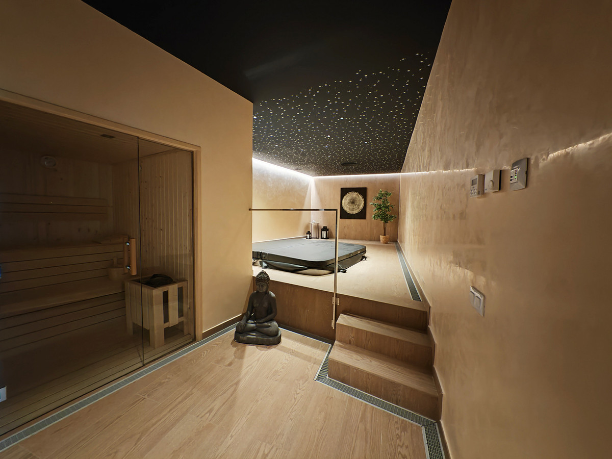 Se vende Apartamento Planta Media de 2 dormitorios en Costa Del Sol, Málaga, España