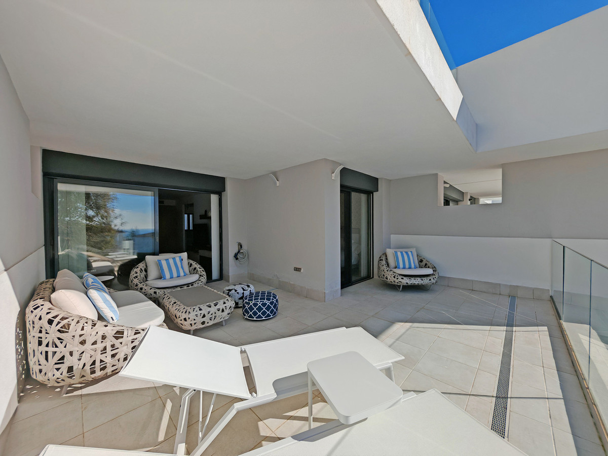 Se vende Apartamento Planta Media de 2 dormitorios en Costa Del Sol, Málaga, España