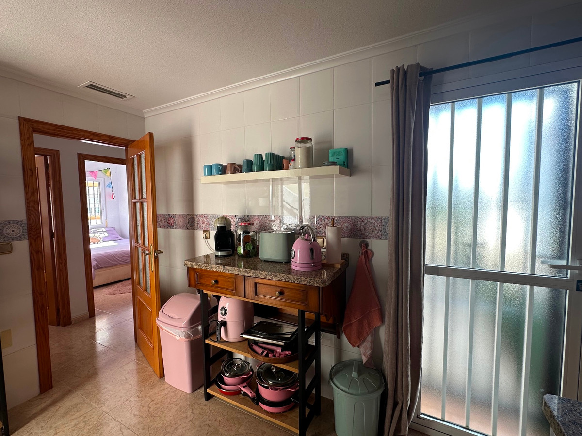 3 Bed Townhouse for sale in Urbanización El Raso Costa Blanca, Alicante, Spain