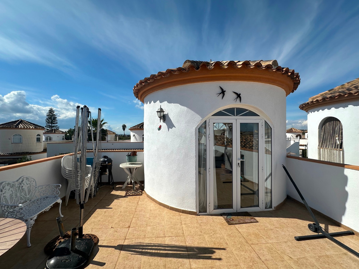 3 Bed Townhouse for sale in Urbanización El Raso Costa Blanca, Alicante, Spain