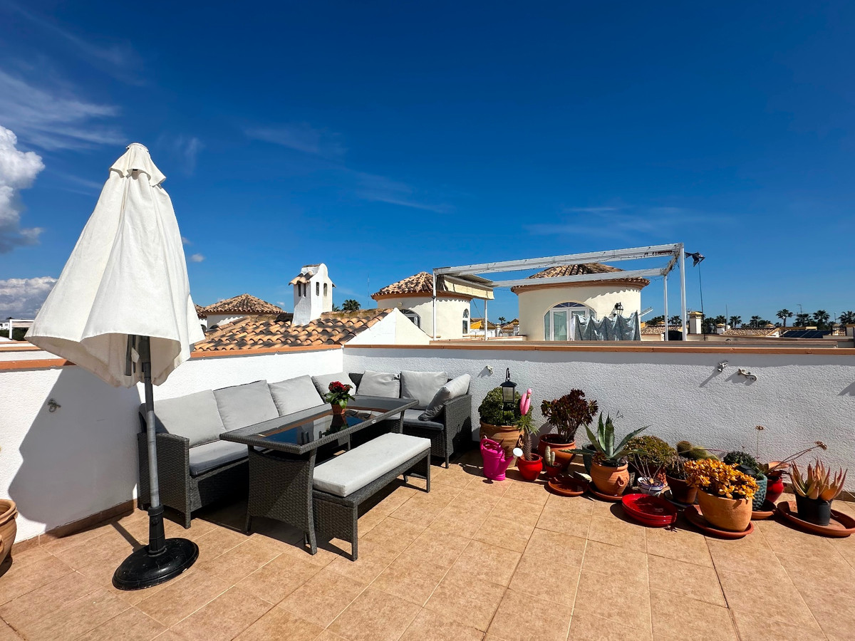3 Bed Townhouse for sale in Urbanización El Raso Costa Blanca, Alicante, Spain