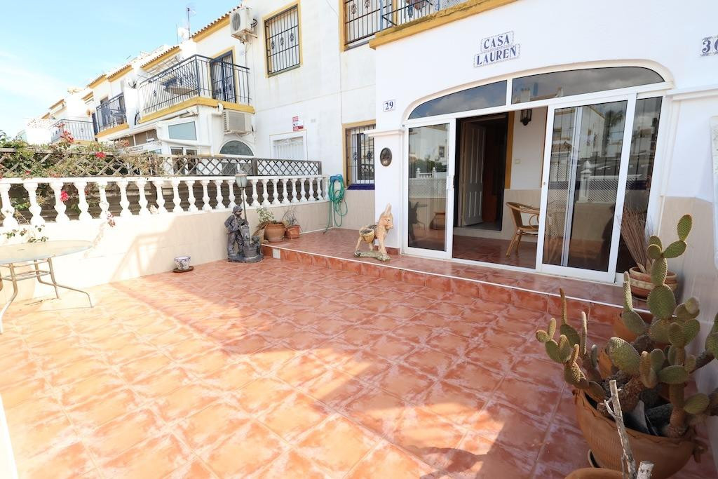 Se vende Bungalow de 2 dormitorios en Costa Blanca, Alicante, España