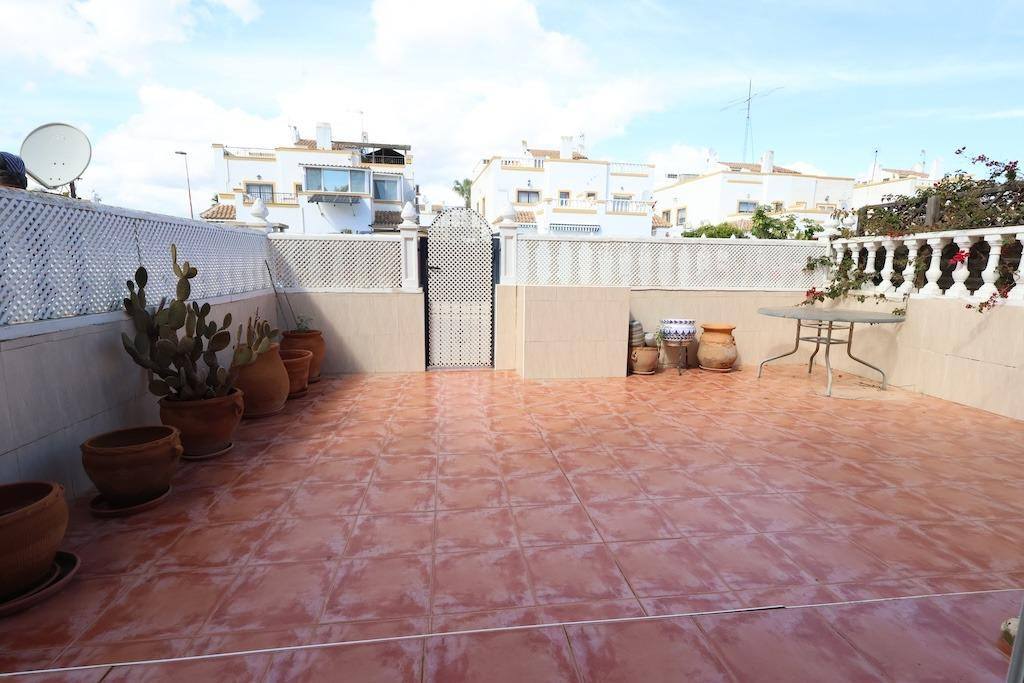 Se vende Bungalow de 2 dormitorios en Costa Blanca, Alicante, España