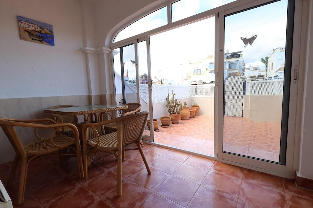 Se vende Bungalow de 2 dormitorios en Costa Blanca, Alicante, España