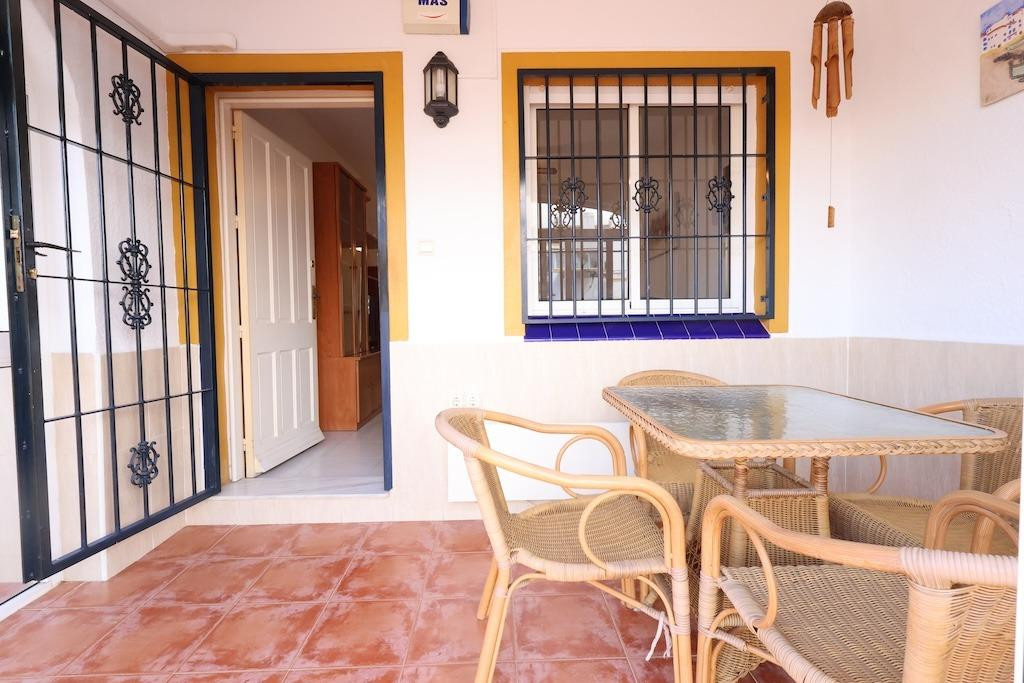 Se vende Bungalow de 2 dormitorios en Costa Blanca, Alicante, España