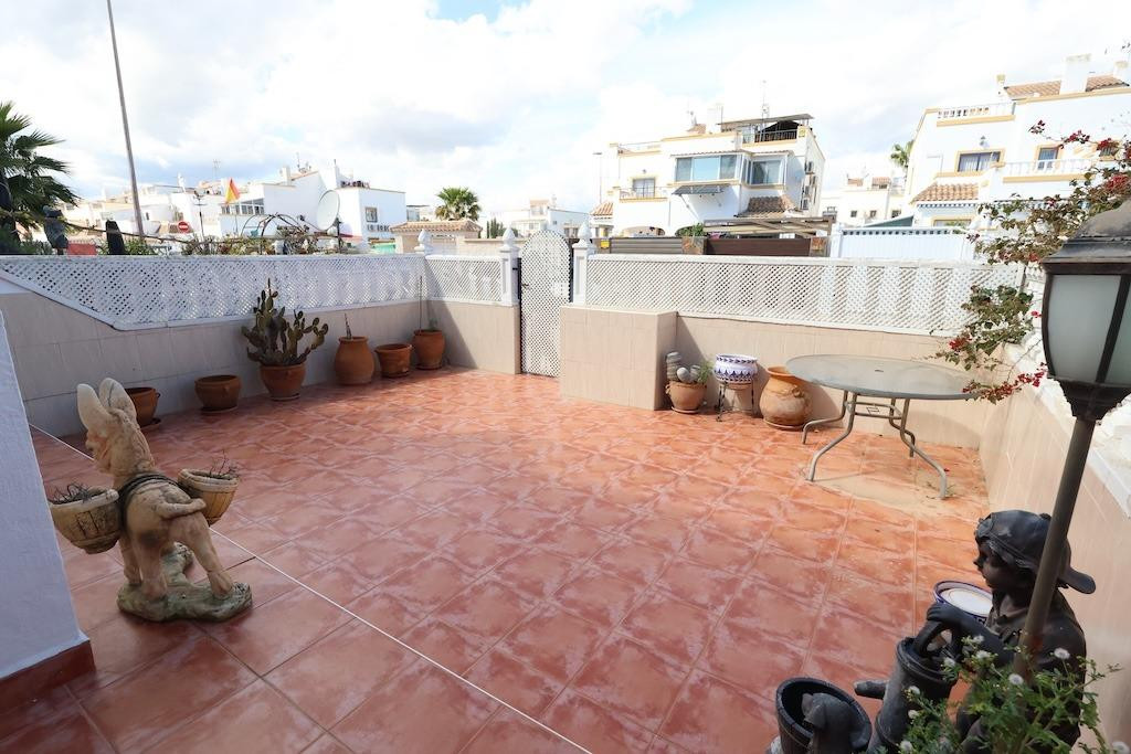 Se vende Bungalow de 2 dormitorios en Costa Blanca, Alicante, España
