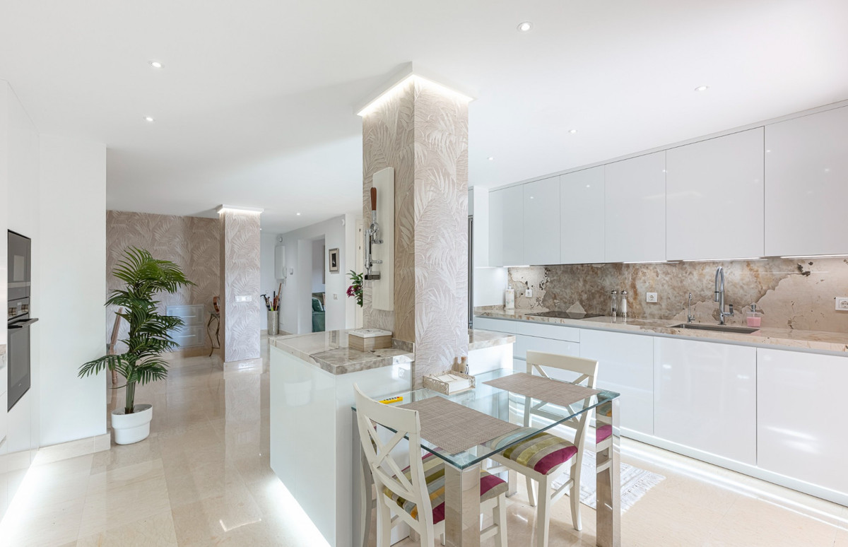Se vende Apartamento Planta Baja de 2 dormitorios en Costa Del Sol, Málaga, España