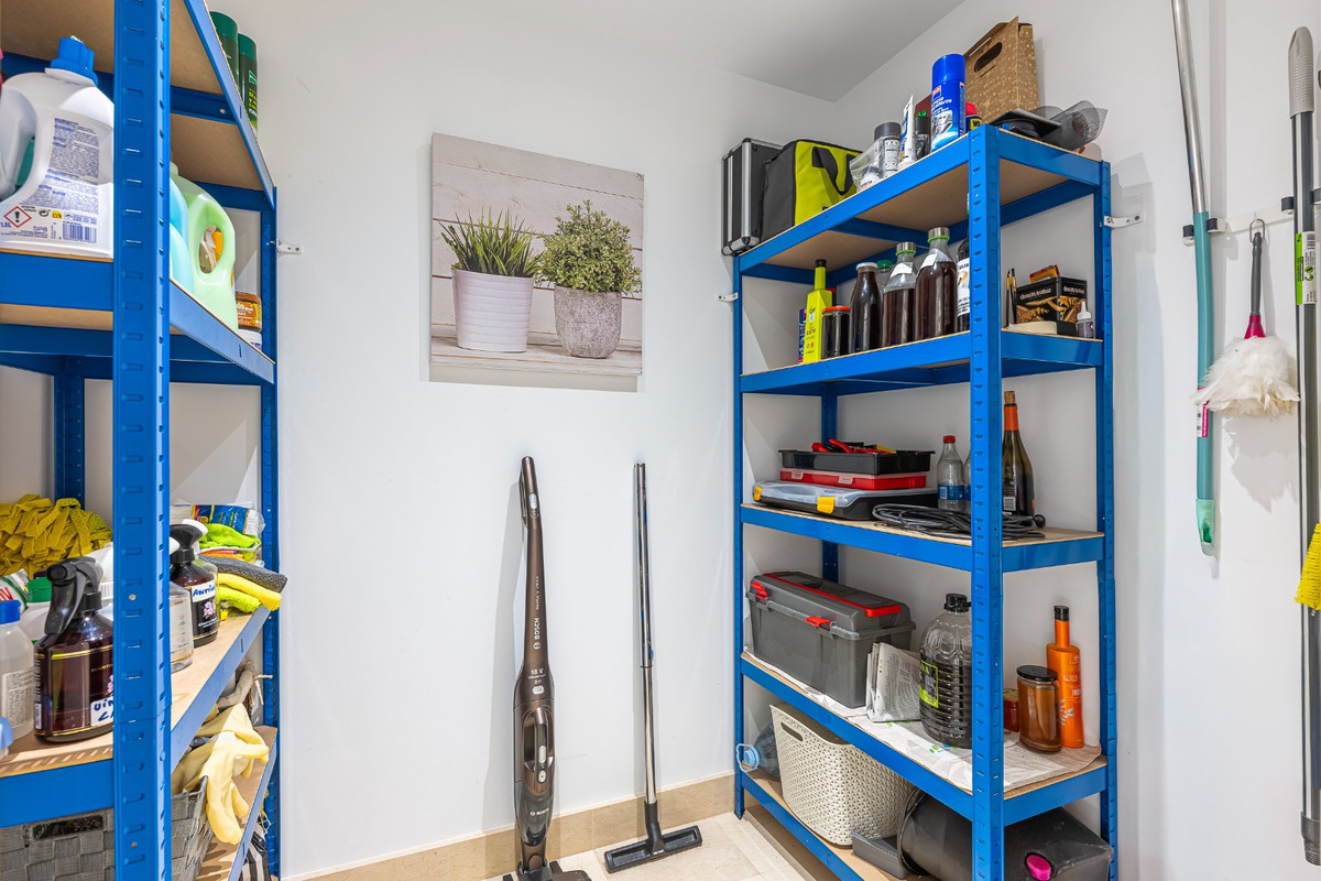 Se vende Apartamento Planta Baja de 2 dormitorios en Costa Del Sol, Málaga, España