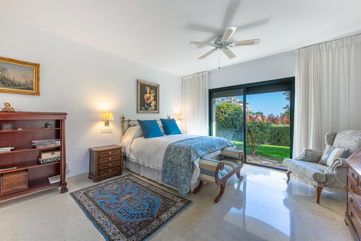 Se vende Apartamento Planta Baja de 2 dormitorios en Costa Del Sol, Málaga, España