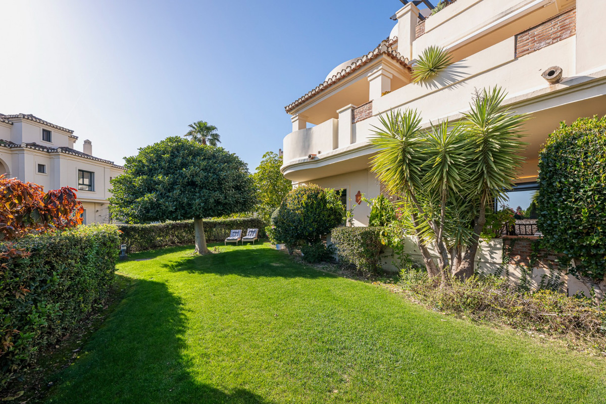Se vende Apartamento Planta Baja de 2 dormitorios en Costa Del Sol, Málaga, España