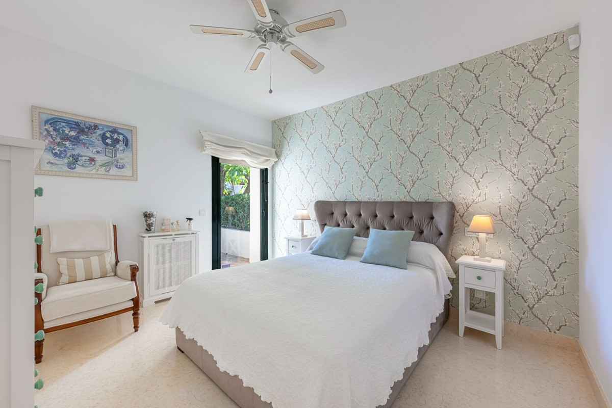 Se vende Apartamento Planta Baja de 2 dormitorios en Costa Del Sol, Málaga, España