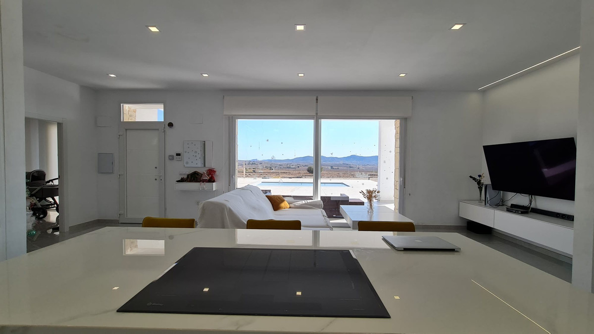 Se vende Villa - Chalet de 3 dormitorios en Costa Blanca, Alicante, España