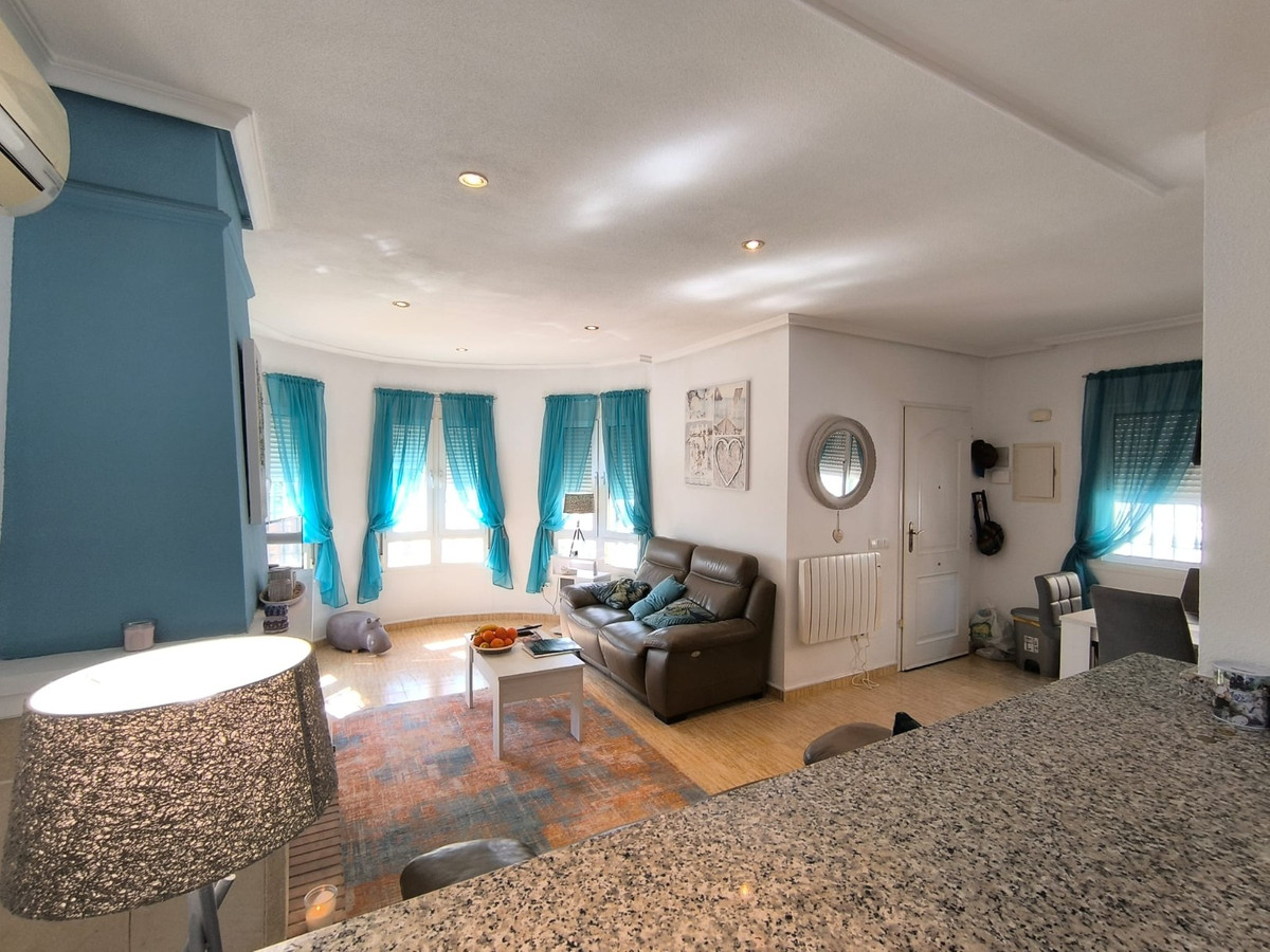 3 Bed Townhouse for sale in Urbanización El Raso Costa Blanca, Alicante, Spain