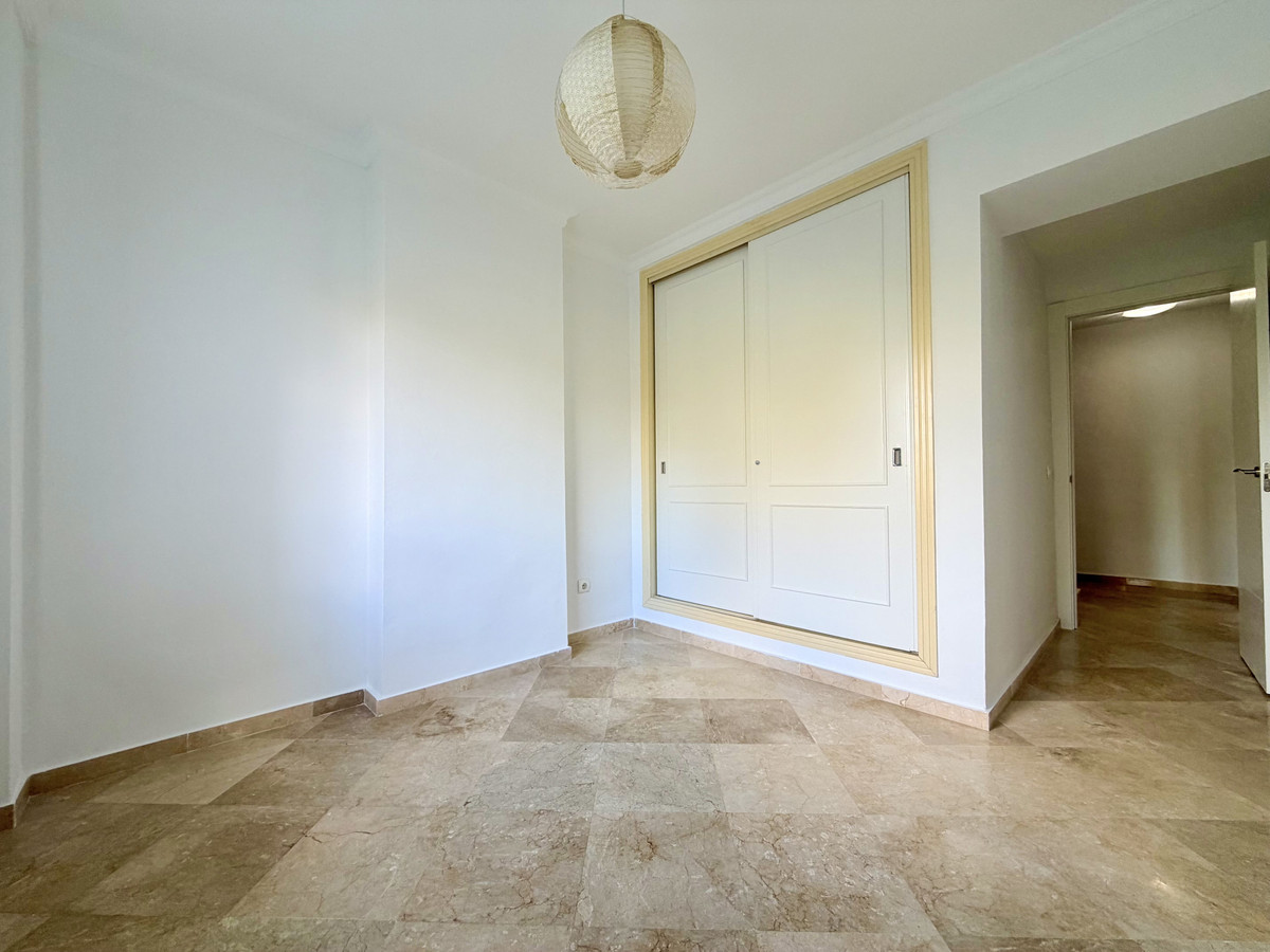 2 Bed Apartment for sale in Casares Costa Del Sol, Málaga, Spain