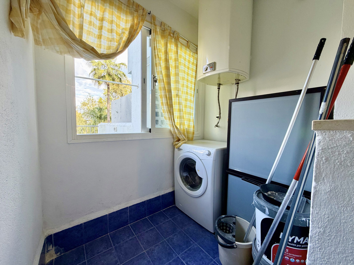 2 Bed Apartment for sale in Casares Costa Del Sol, Málaga, Spain