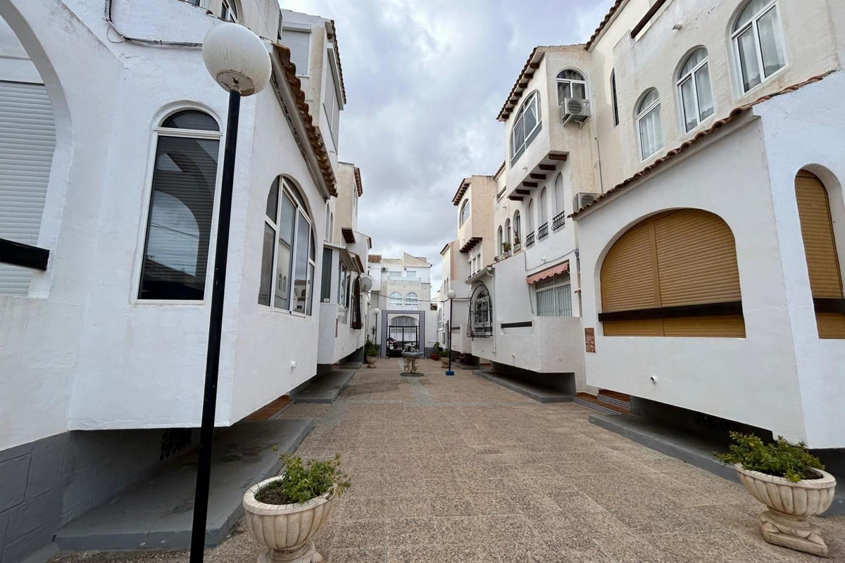 Apartment for sale in Torrevieja Costa Blanca, Alicante, Spain