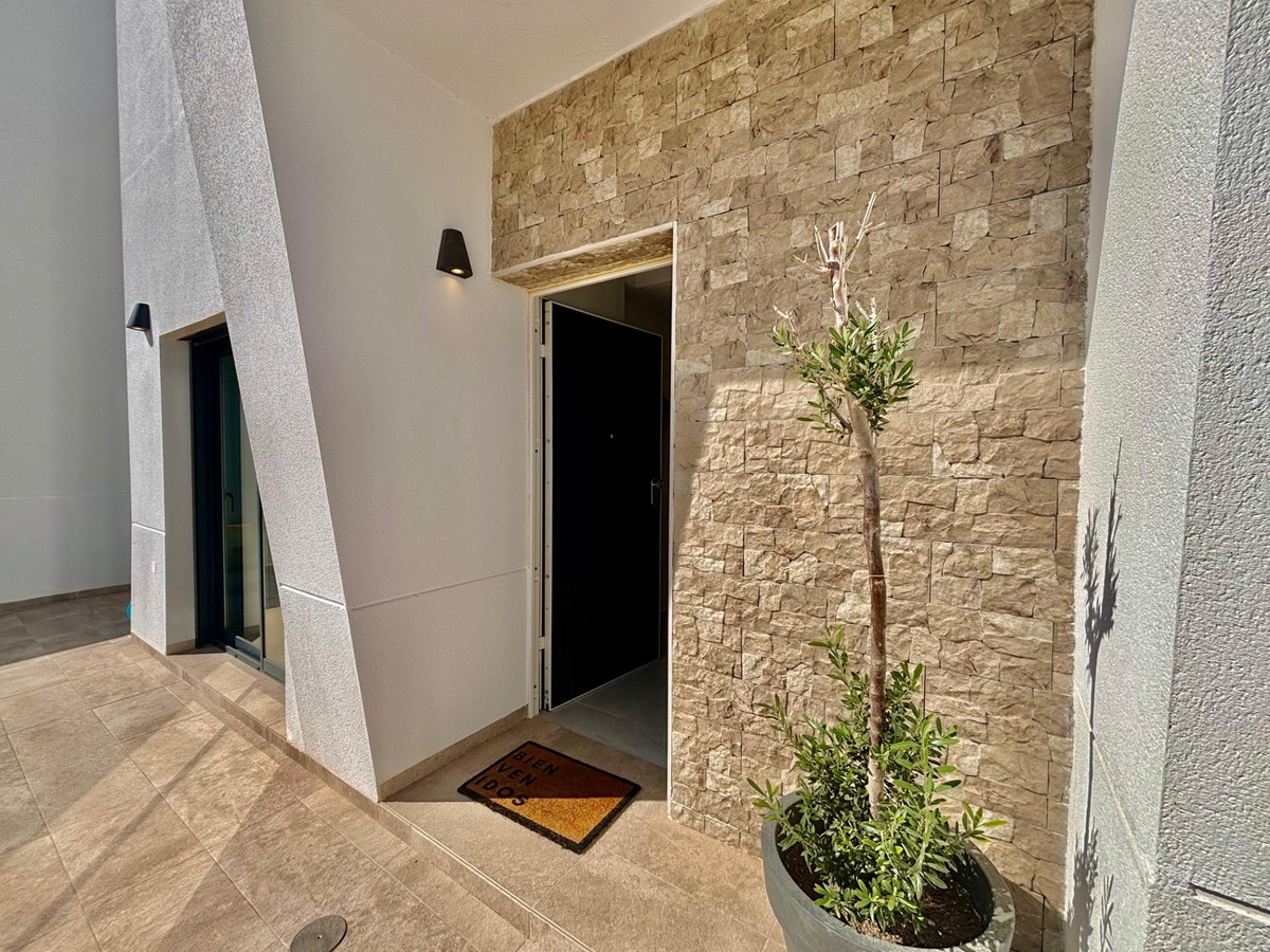 3 Bed Townhouse for sale in Benijofar Costa Blanca, Alicante, Spain