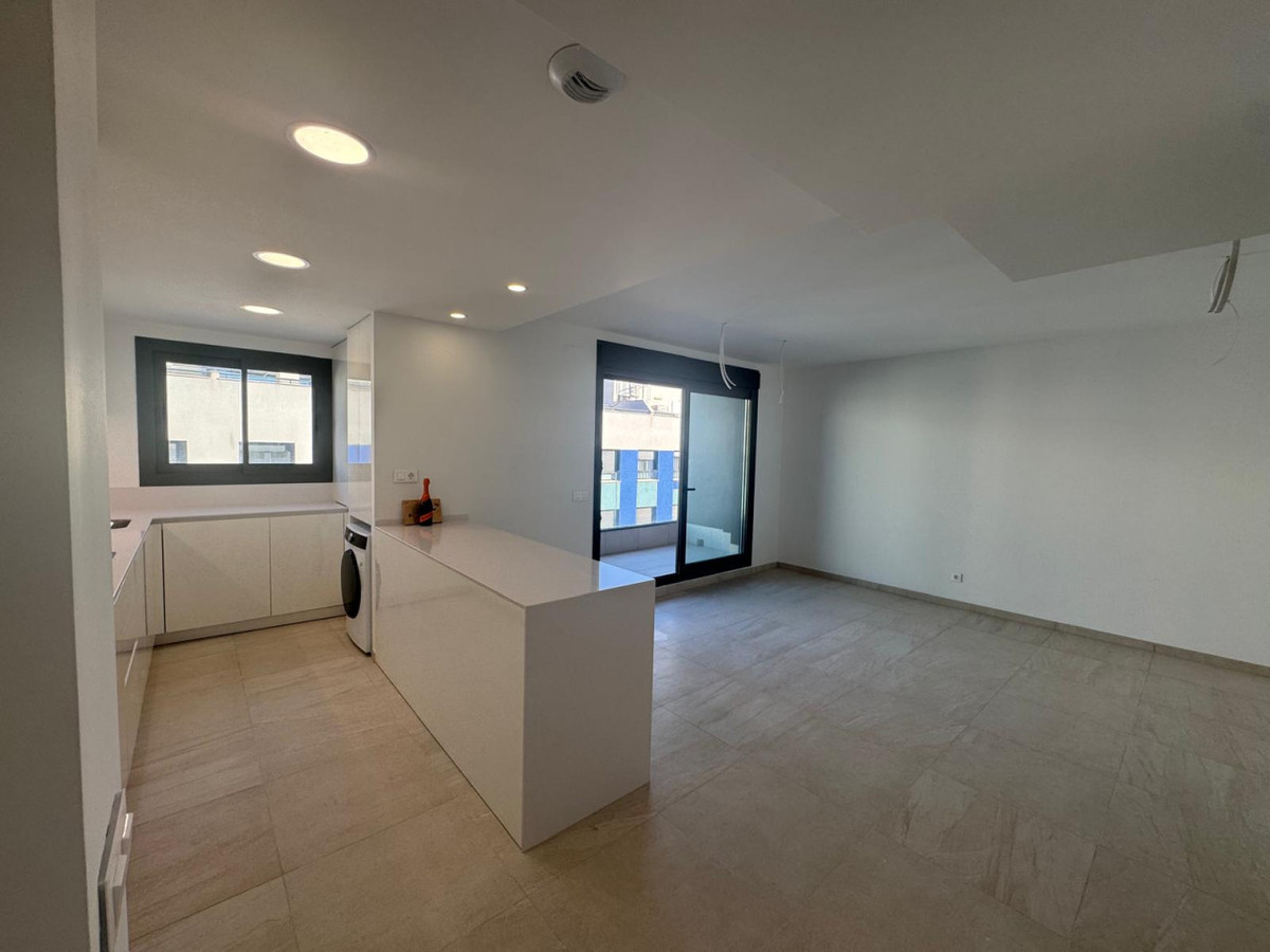 Se vende Apartamento Planta Media de 3 dormitorios en Costa Blanca, Alicante, España