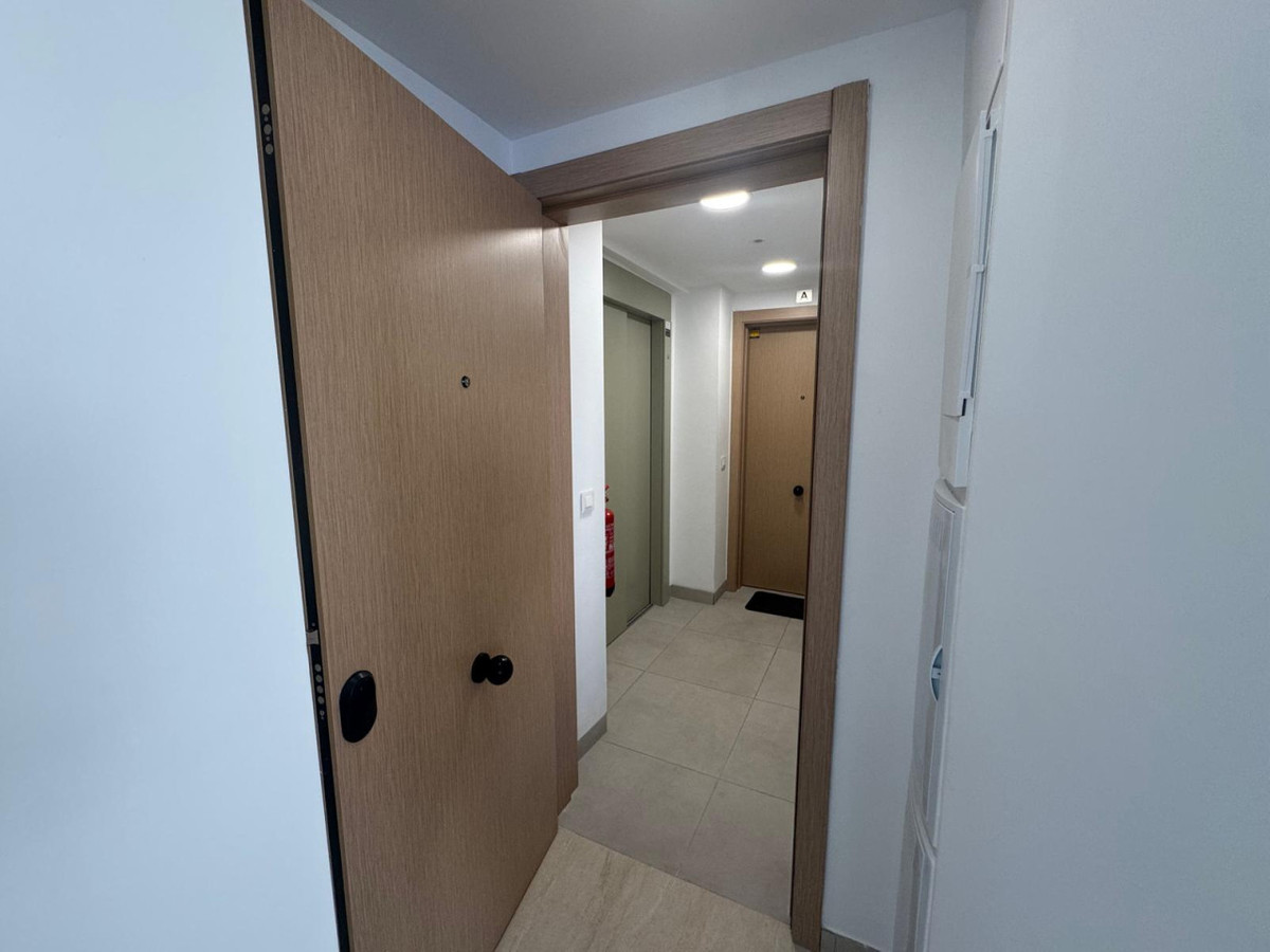 Se vende Apartamento Planta Media de 3 dormitorios en Costa Blanca, Alicante, España