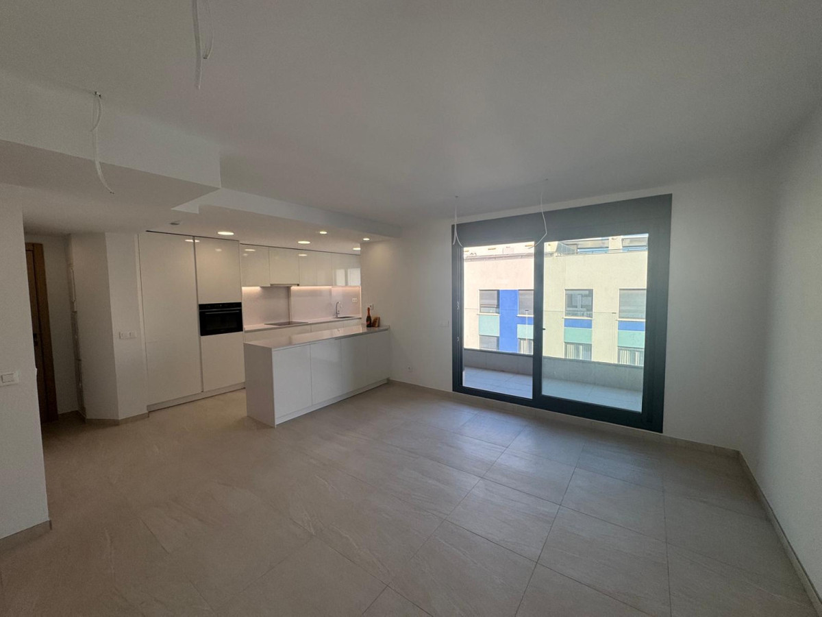 Se vende Apartamento Planta Media de 3 dormitorios en Costa Blanca, Alicante, España