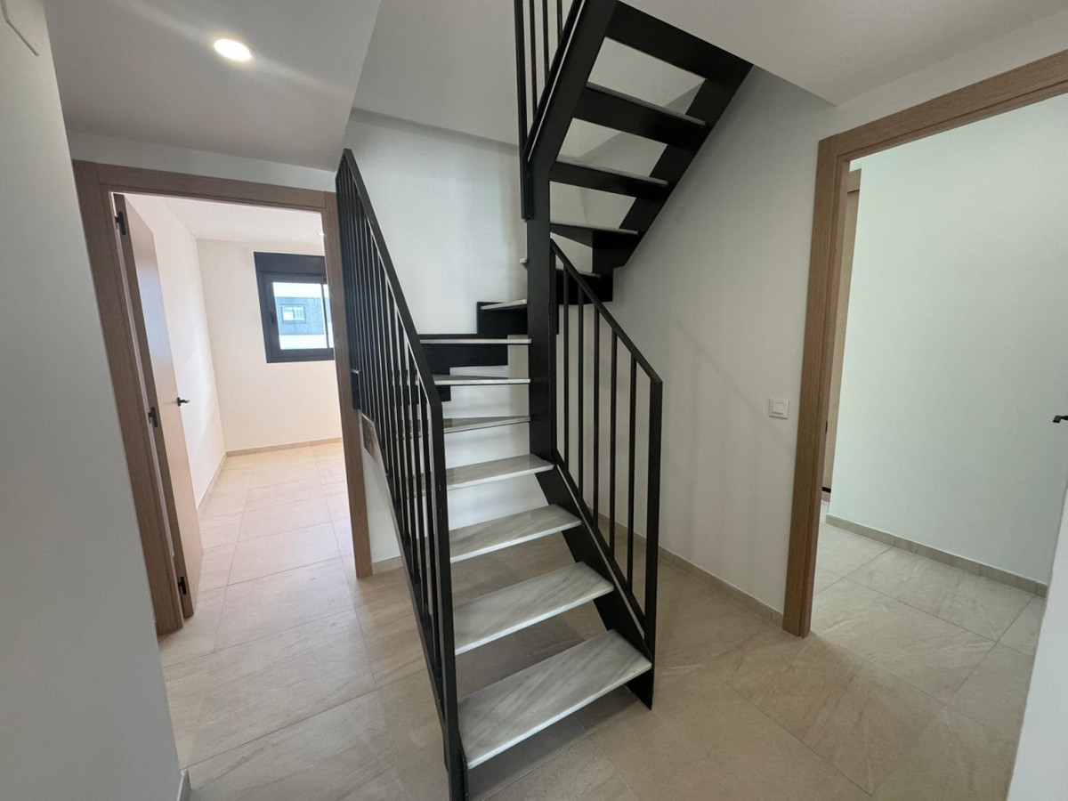 Se vende Apartamento Planta Media de 3 dormitorios en Costa Blanca, Alicante, España