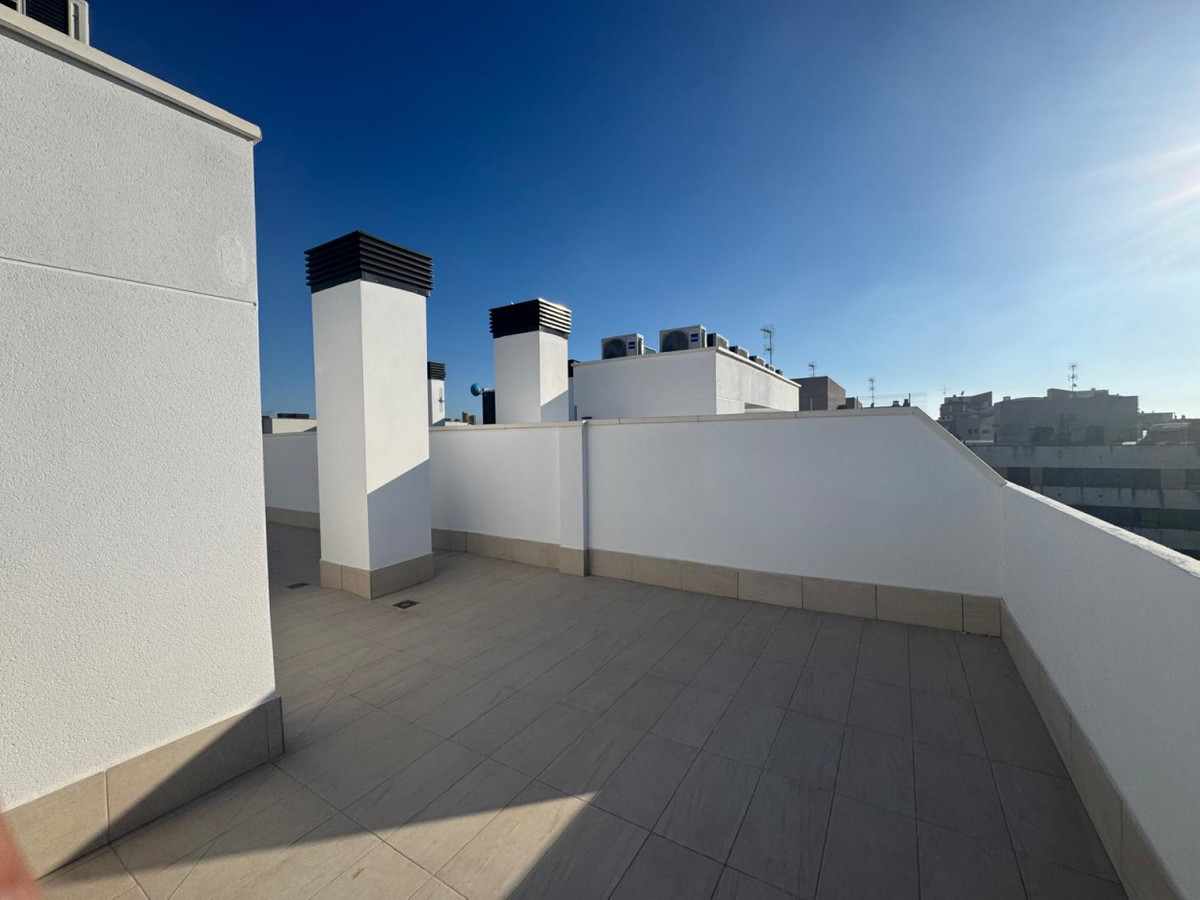 Se vende Apartamento Planta Media de 3 dormitorios en Costa Blanca, Alicante, España