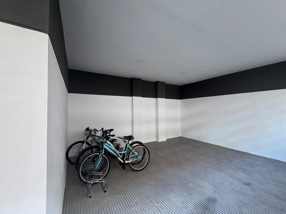 Se vende Apartamento Planta Media de 3 dormitorios en Costa Blanca, Alicante, España