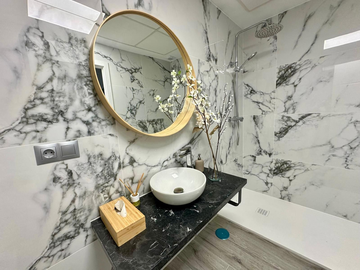 Se vende Apartamento Planta Baja de 1 dormitorios en Costa Del Sol, Málaga, España