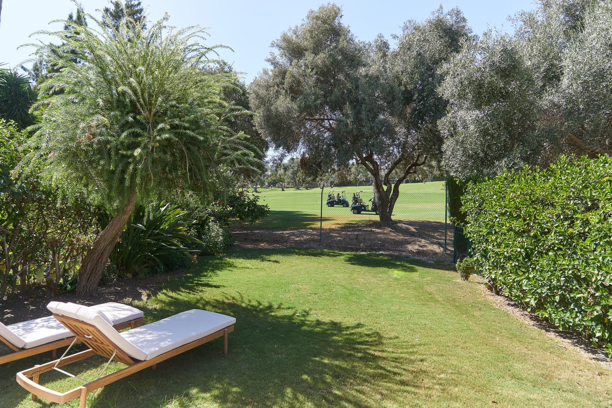 4 Bed Townhouse for sale in Nueva Andalucía Costa Del Sol, Málaga, Spain