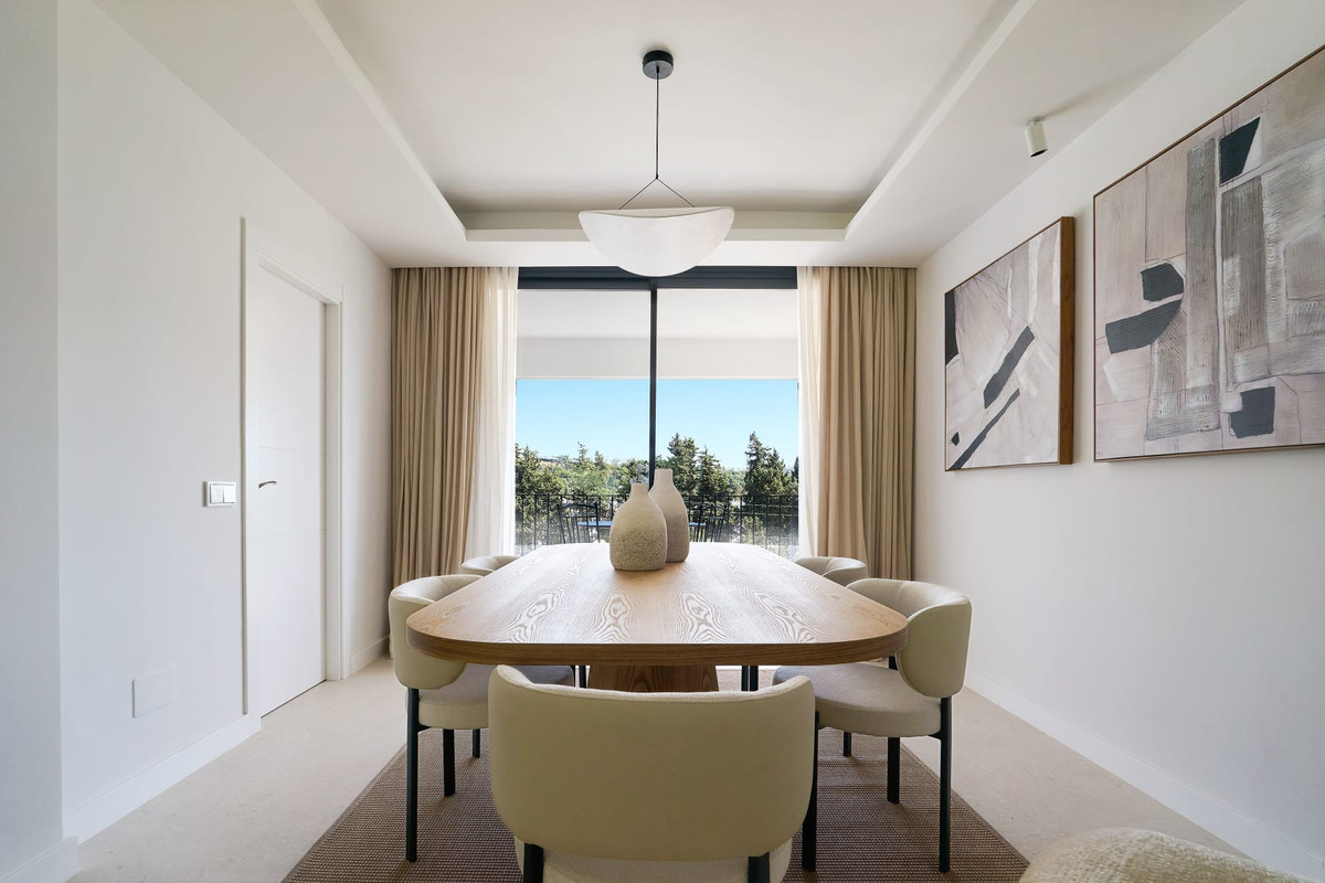 4 Bed Townhouse for sale in Nueva Andalucía Costa Del Sol, Málaga, Spain