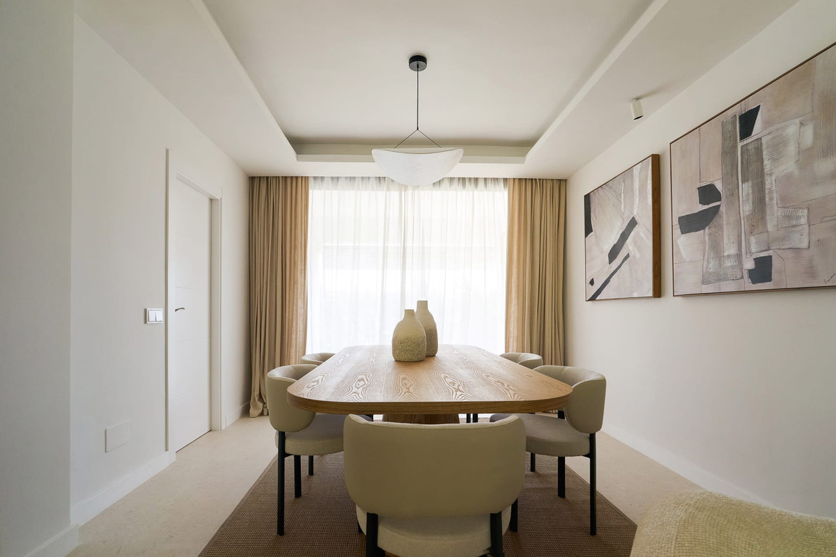 4 Bed Townhouse for sale in Nueva Andalucía Costa Del Sol, Málaga, Spain