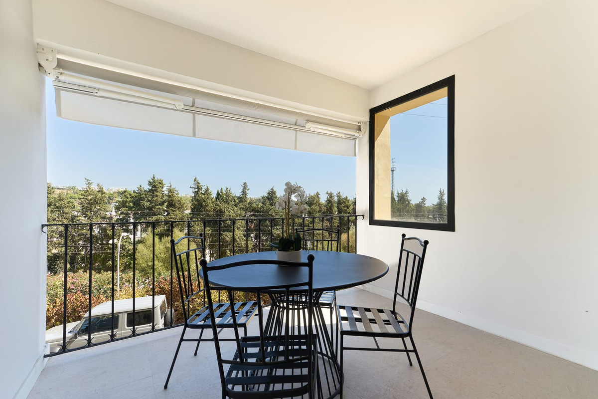 4 Bed Townhouse for sale in Nueva Andalucía Costa Del Sol, Málaga, Spain