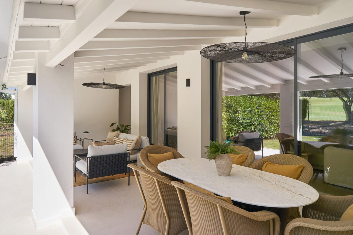 4 Bed Townhouse for sale in Nueva Andalucía Costa Del Sol, Málaga, Spain