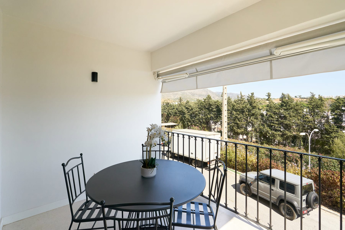 4 Bed Townhouse for sale in Nueva Andalucía Costa Del Sol, Málaga, Spain