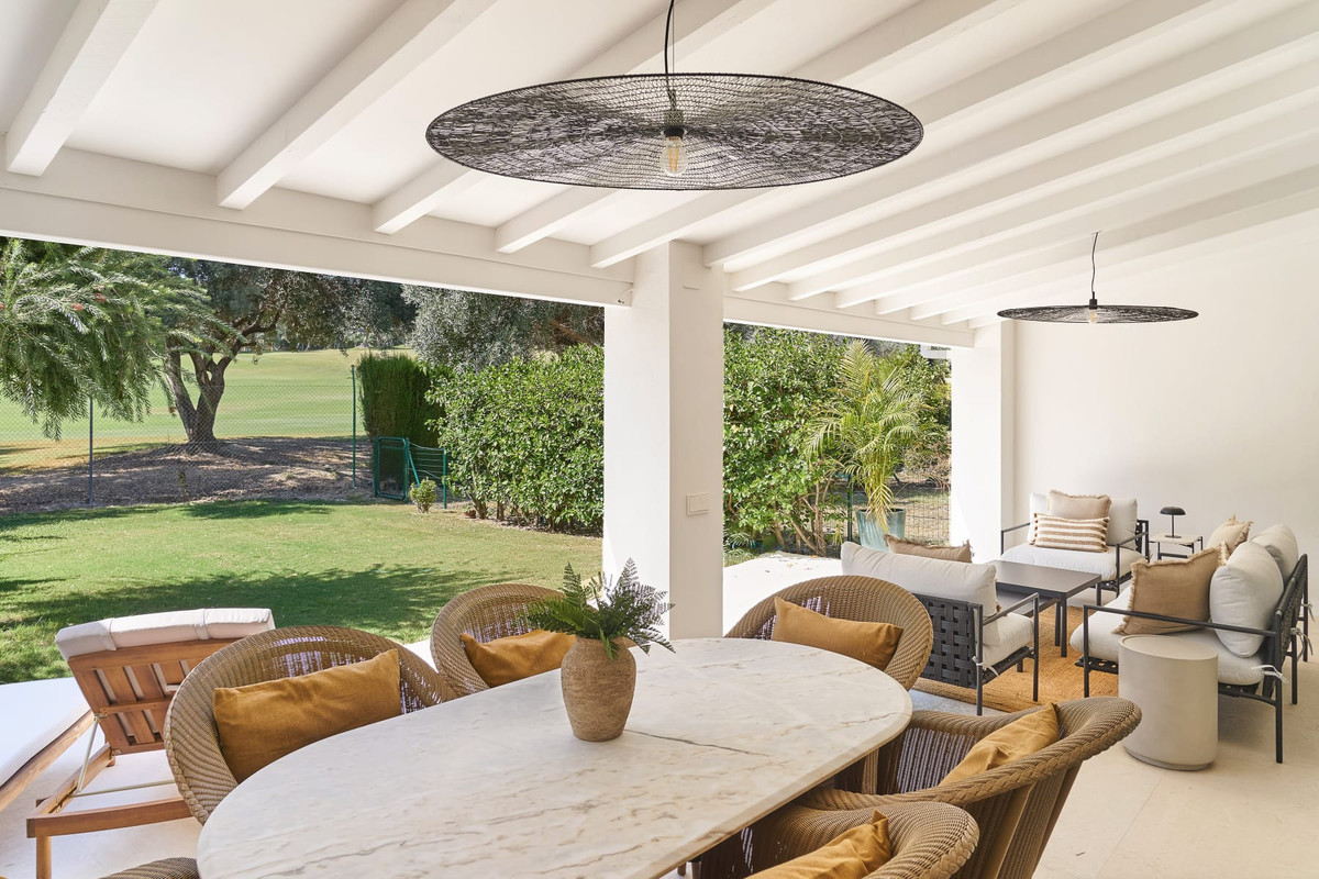 4 Bed Townhouse for sale in Nueva Andalucía Costa Del Sol, Málaga, Spain