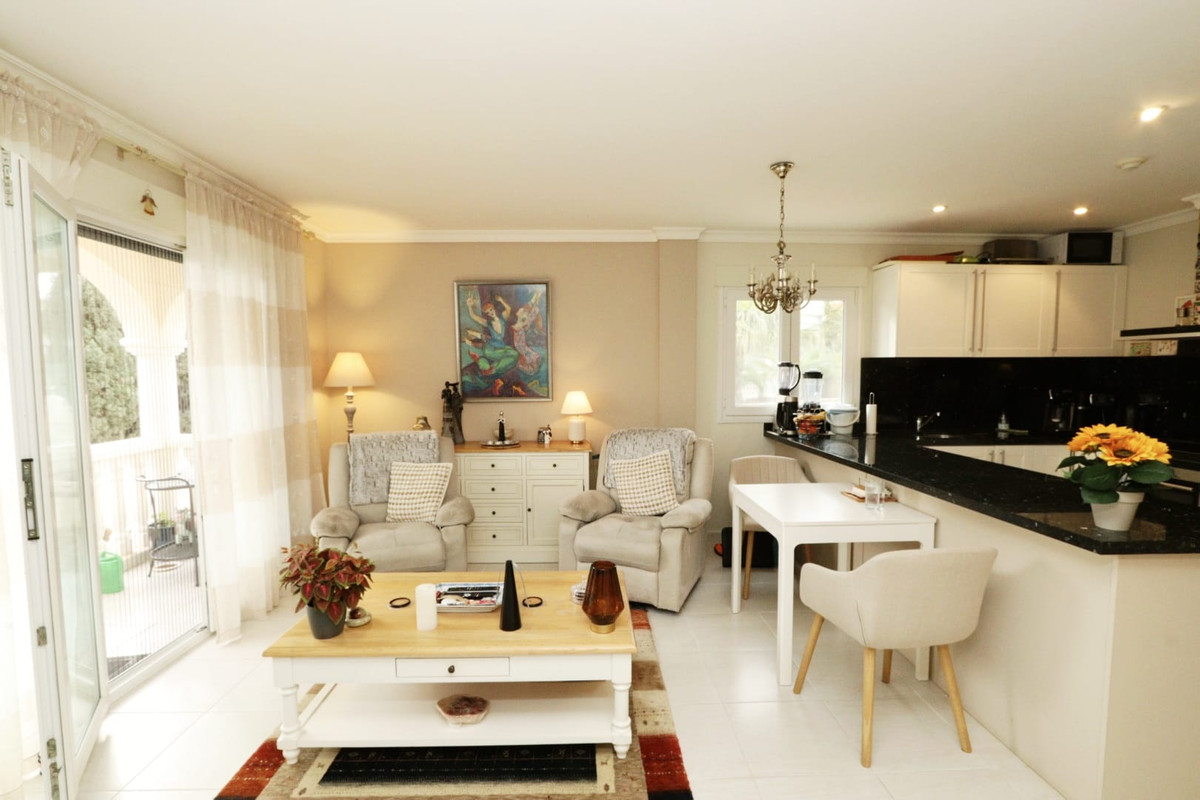 Se vende Apartamento Planta Baja de 2 dormitorios en Costa Blanca, Alicante, España