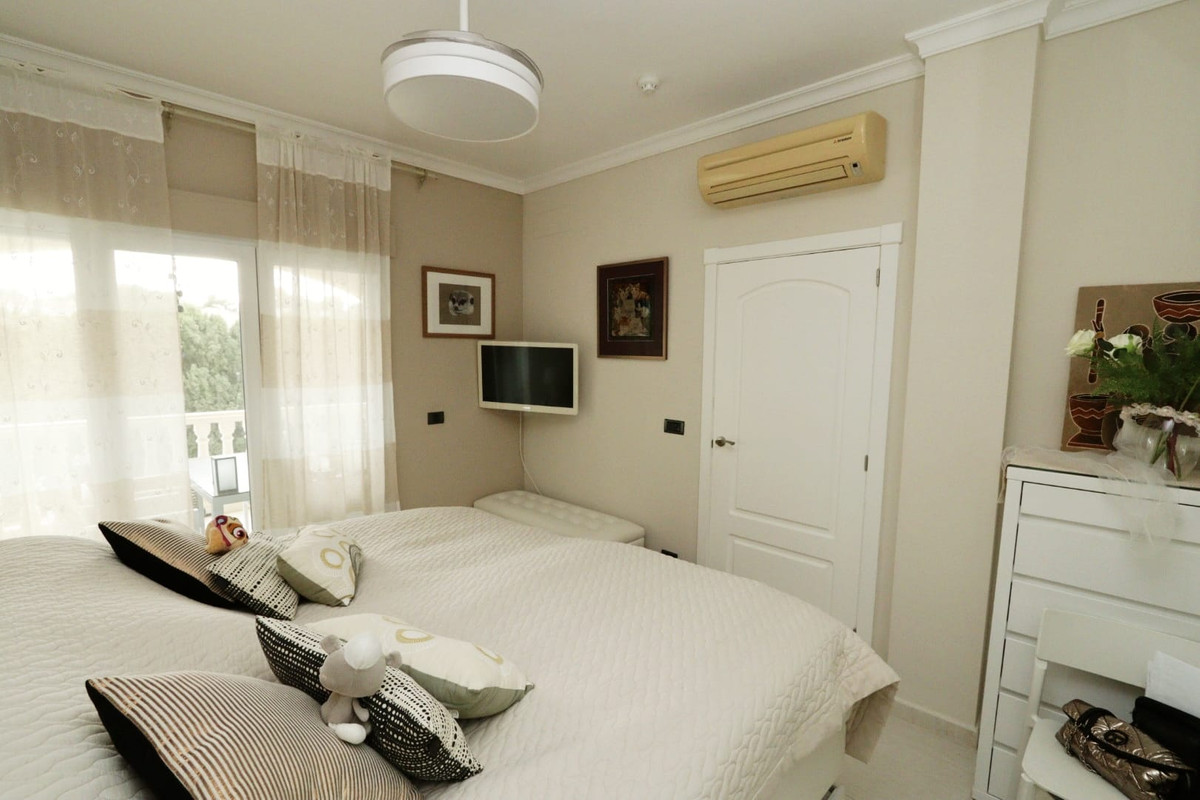 Se vende Apartamento Planta Baja de 2 dormitorios en Costa Blanca, Alicante, España