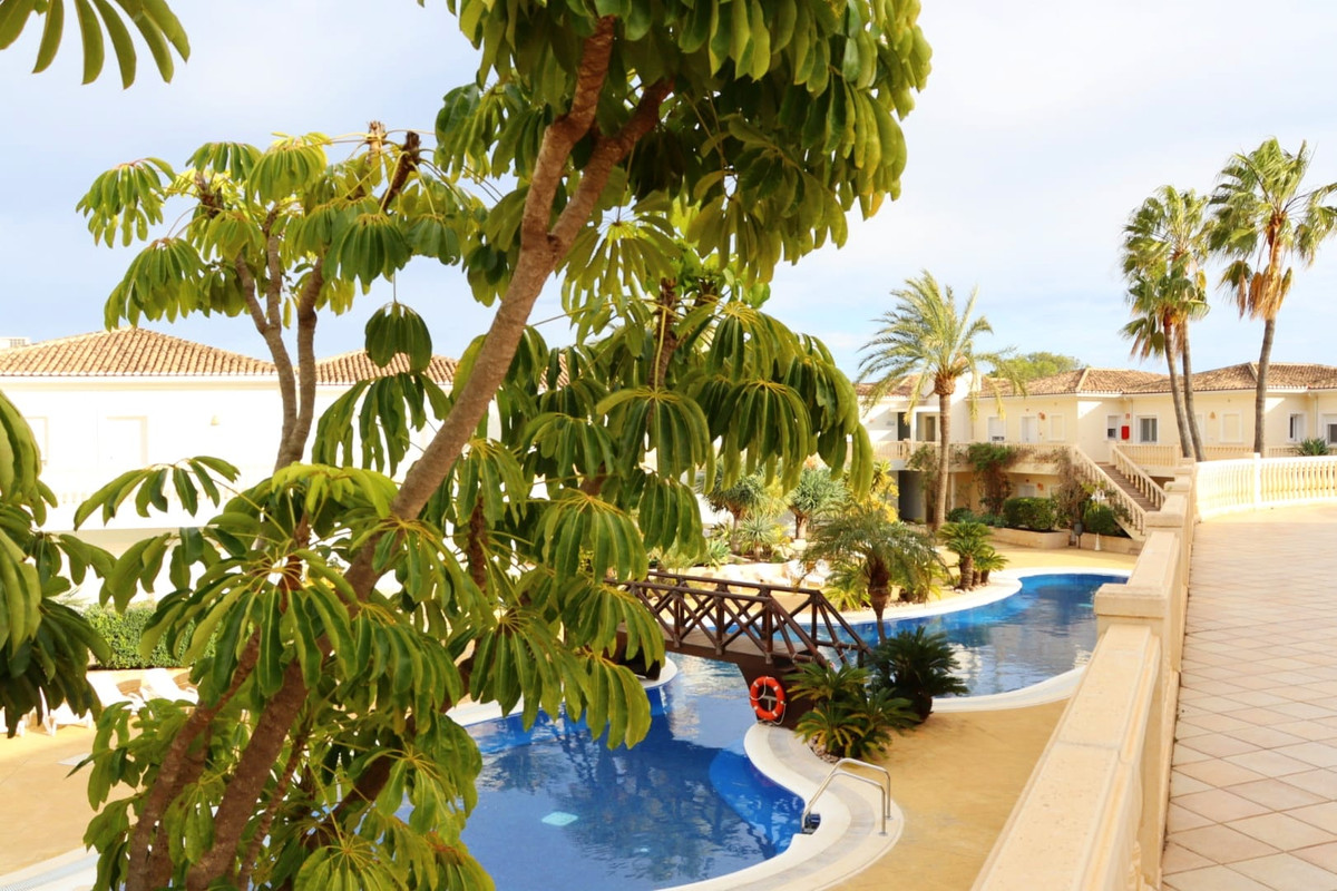 Se vende Apartamento Planta Baja de 2 dormitorios en Costa Blanca, Alicante, España