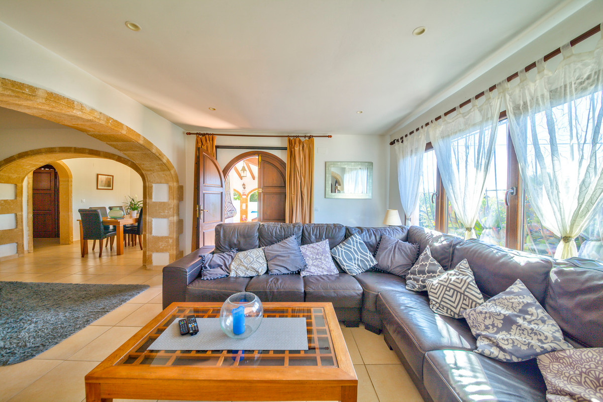 4 Bed Townhouse for sale in Javea Costa Blanca, Alicante, Spain