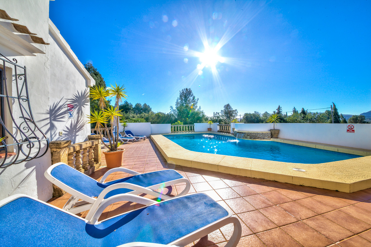 4 Bed Townhouse for sale in Javea Costa Blanca, Alicante, Spain