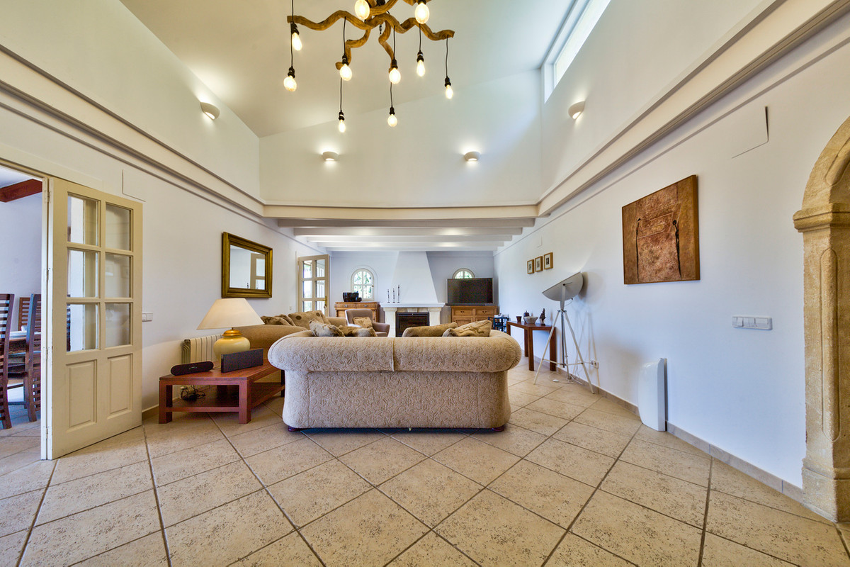 5 Bed Townhouse for sale in Javea Costa Blanca, Alicante, Spain