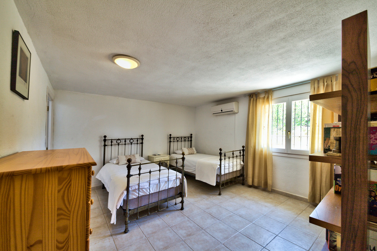 5 Bed Townhouse for sale in Javea Costa Blanca, Alicante, Spain