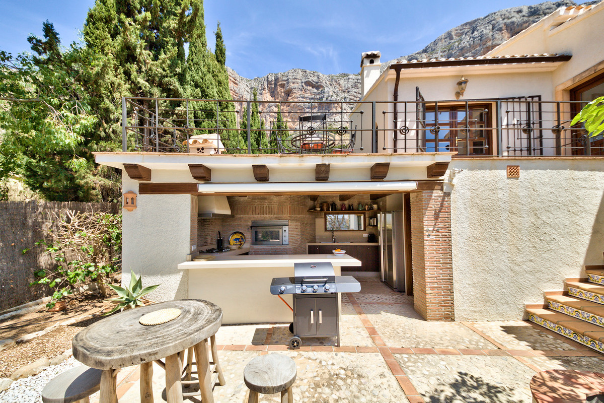 5 Bed Townhouse for sale in Javea Costa Blanca, Alicante, Spain