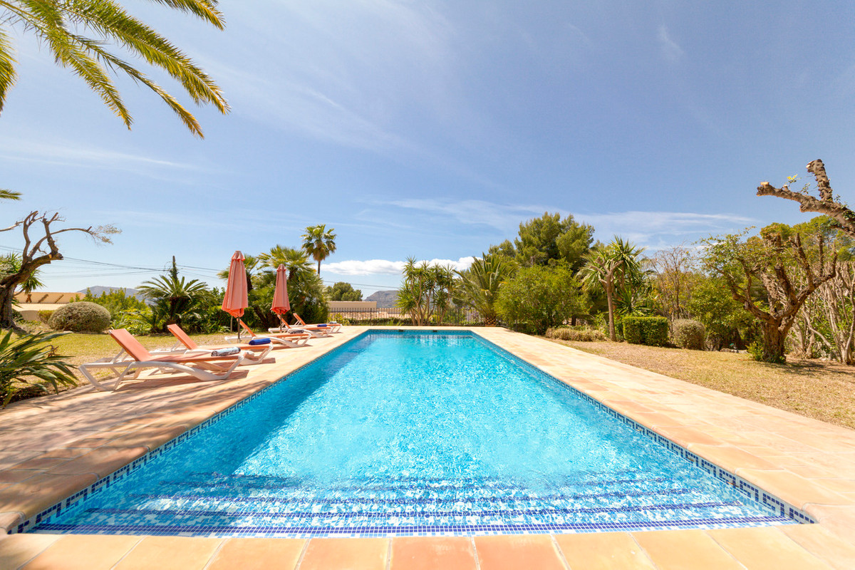 5 Bed Townhouse for sale in Javea Costa Blanca, Alicante, Spain
