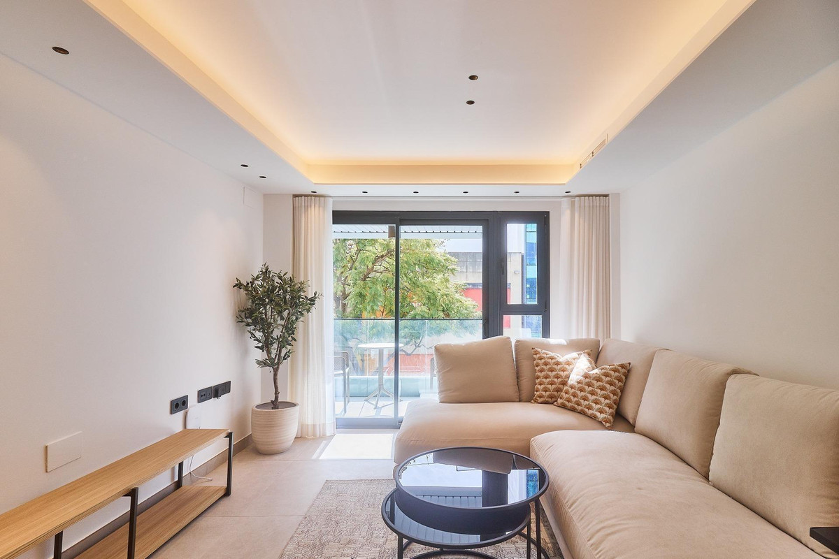 Se vende Apartamento Planta Media de 3 dormitorios en Costa Del Sol, Málaga, España