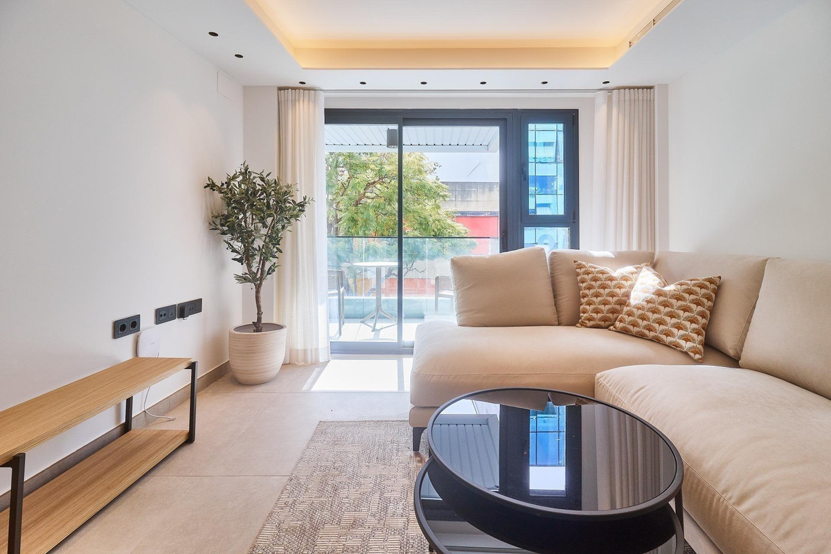 Se vende Apartamento Planta Media de 3 dormitorios en Costa Del Sol, Málaga, España