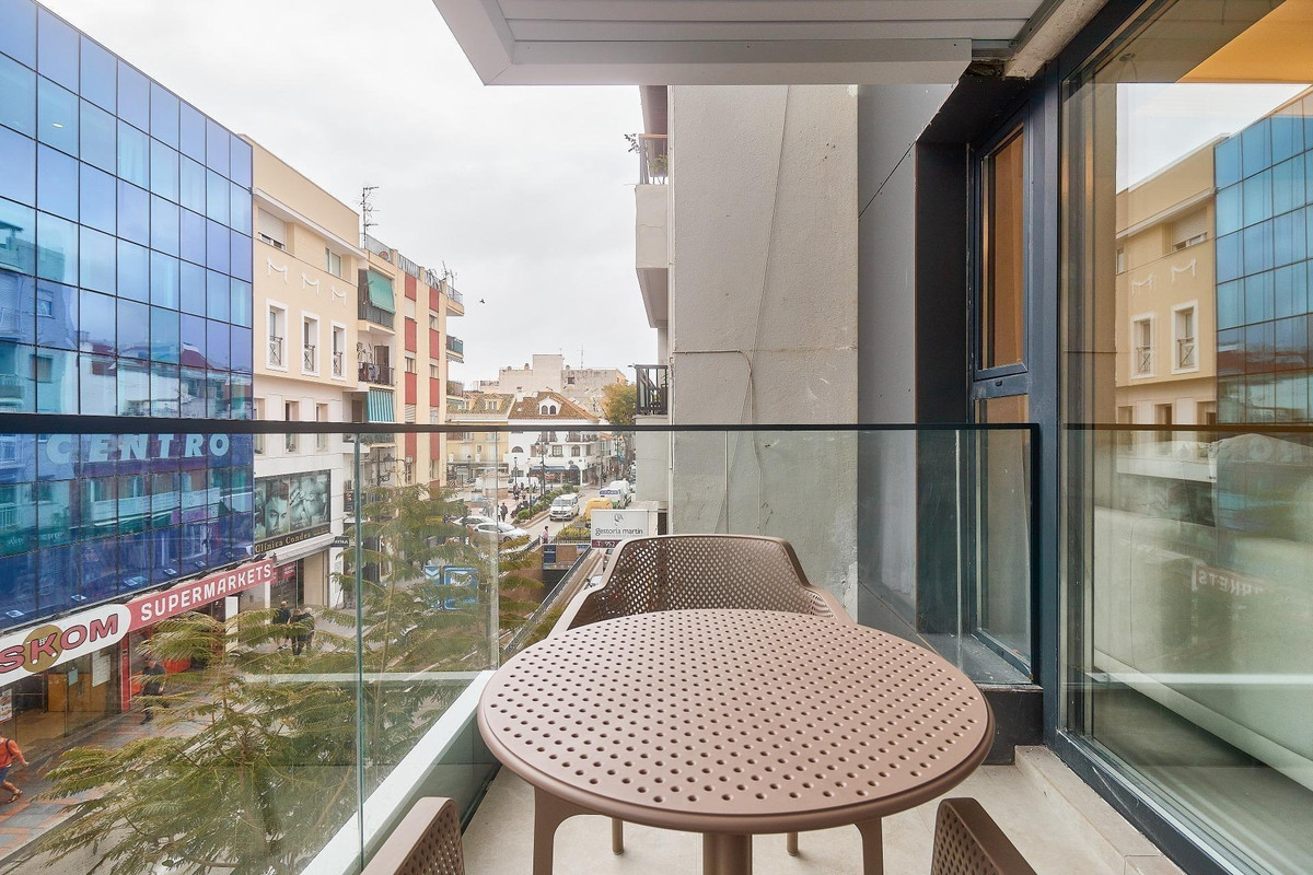 Se vende Apartamento Planta Media de 3 dormitorios en Costa Del Sol, Málaga, España