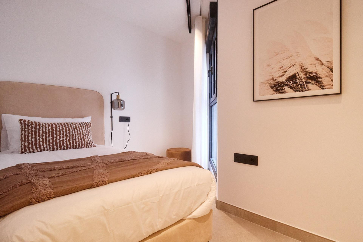 Se vende Apartamento Planta Media de 3 dormitorios en Costa Del Sol, Málaga, España